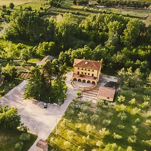 Mas Trucafort - Masia Braseria - Adults Only Bed & Breakfast